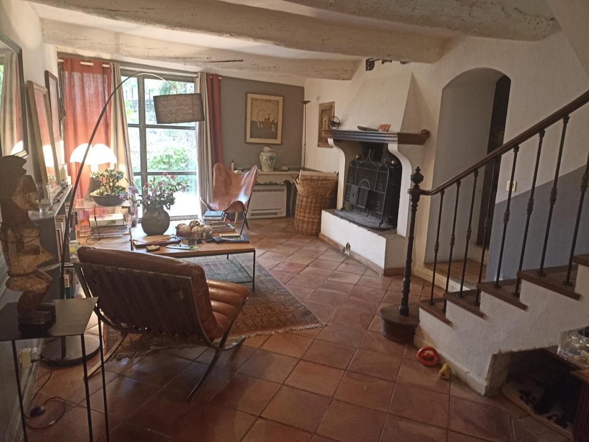 La Villageoise, Chambre Troglodyte Pitoresque Au Coeur Du Village Rognes Esterno foto